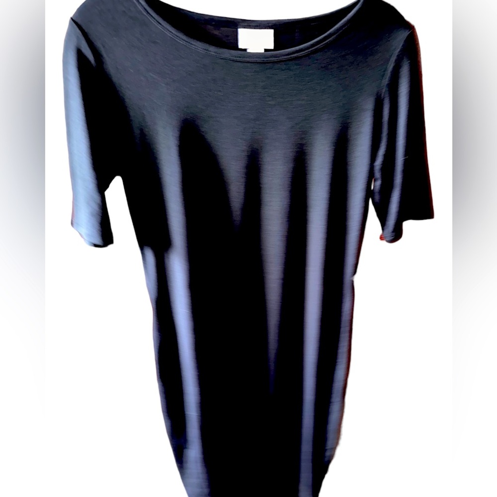 Lularoe black Julia body con T-shirt style dress‎ . NWT.
